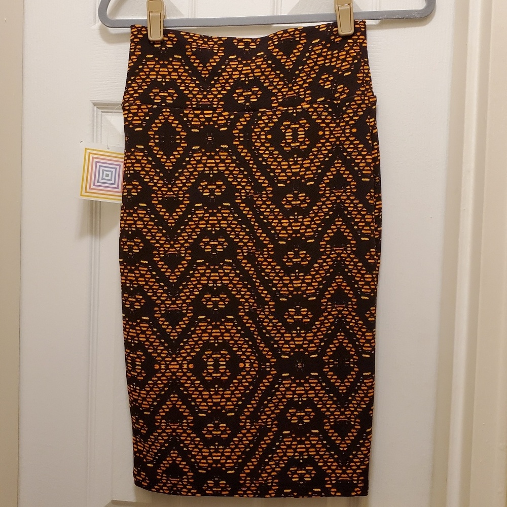XS Lularoe Cassie Skirt